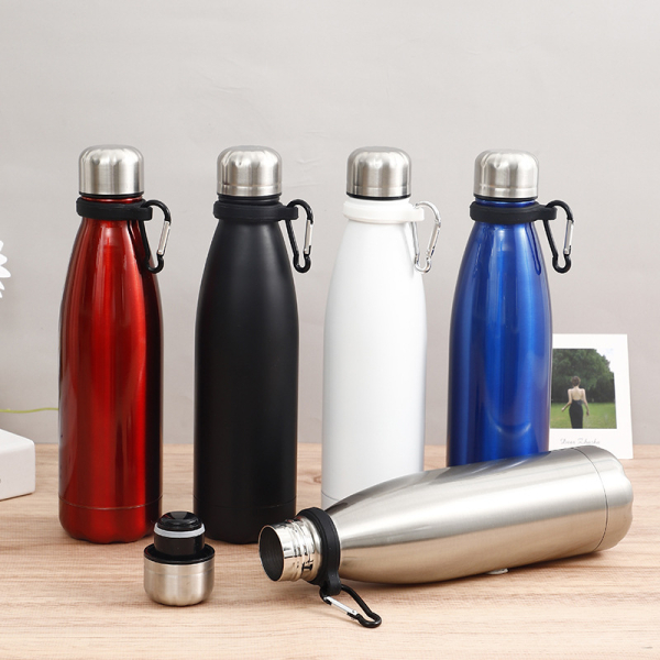 CUPS WATER BOTTLES/Water bottles travelling